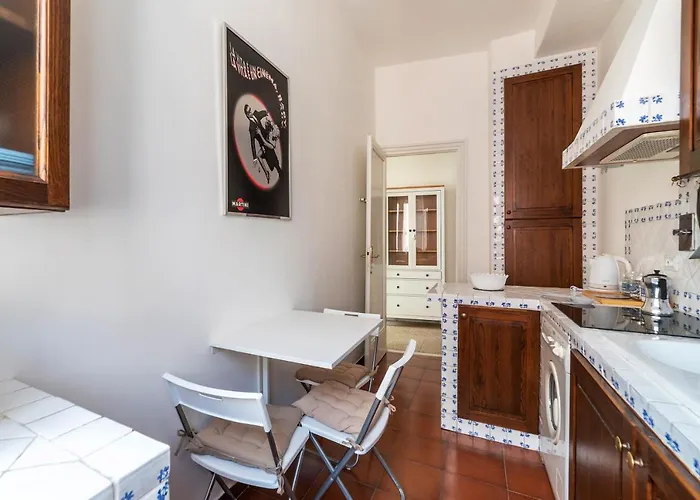 Guesthost - Bright - San Pietro & Castel Sant'angelo Apartment
